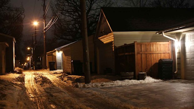 Justine Ruszczyk was shot dead in this alleyway in Minneapolis.