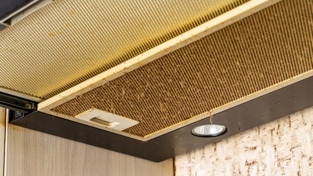 Dirty rangehood filter