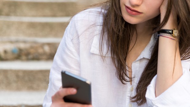 Singles switch off social media for Valentines Day