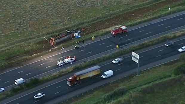 Victoria News: Truck driver dead after Princess Freeway accident, lanes ...