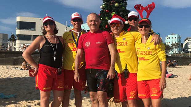 Malcolm Turnbull with North Bondi Life Savers. (9News)