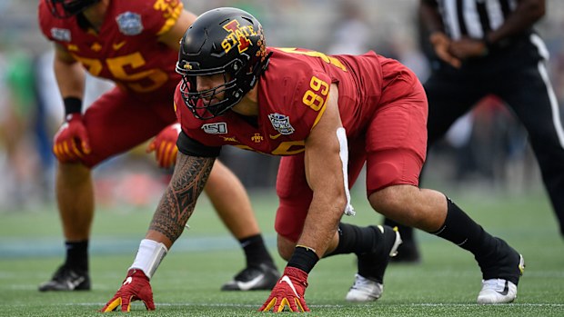  Iowa State Cyclones defensive end Matt Leo (89) rushes