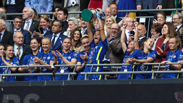Sam Kerr of Chelsea lifts the FA Cup trophy