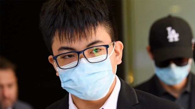 Dennis Su, 19, texted 93 Optus customers, demanding they transfer $2000.