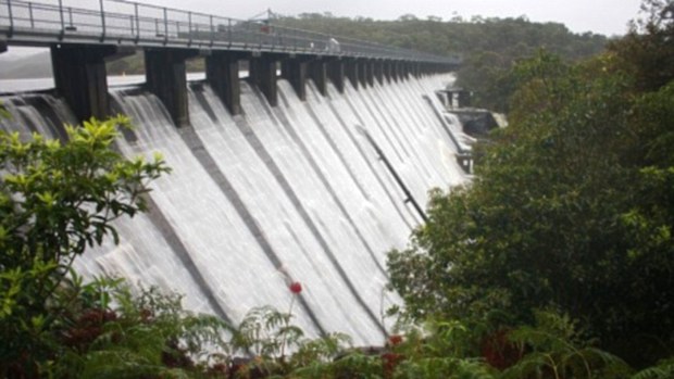 Manly Dam spilled over earlier today but has receded since. (9NEWS)