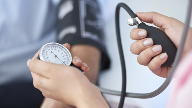 Measuring blood pressure