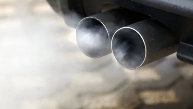 European parliament votes to cut carbon dioxide emissions