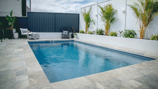 El'ise and Matt's renovation: Their backyard transformed into a tropical oasis