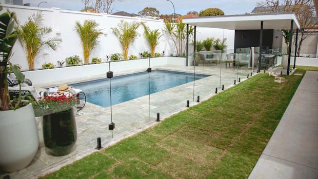 El'ise and Matt's renovation: Their backyard transformed into a tropical oasis