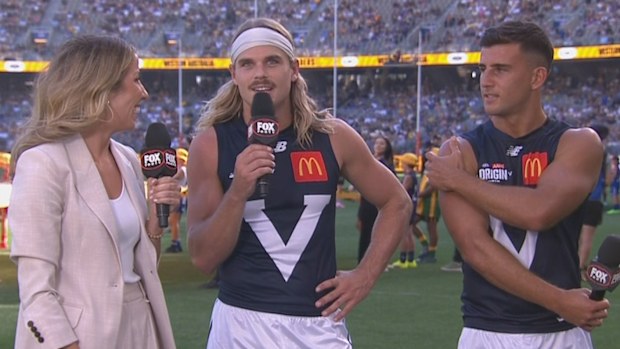 Bailey Smith and Nick Daicos chat to Fox Footy.