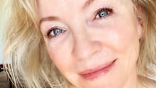 Rebecca Gibney shares makeup-free photo.