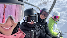 The team skiied many kilometres together.
