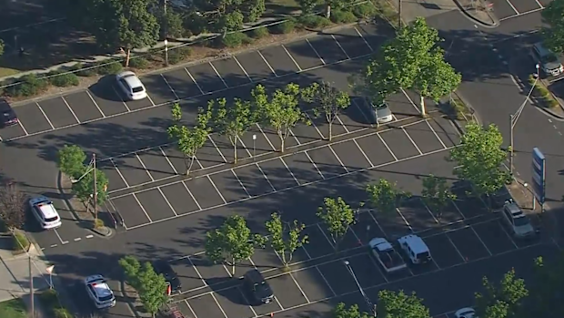 Manhunt under way after alleged shooting Bayswater Melbourne