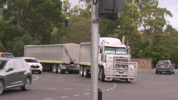 South Eastern Freeway safety upgrade details, project fully funded