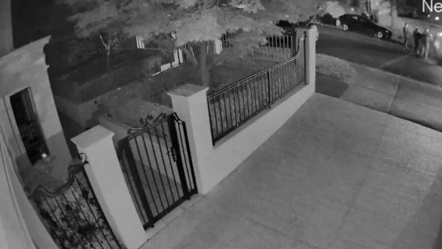 YOUTH CRIME MELBOURNE: Offenders arrested after alleged burglary in Melbourne. 27.05.25