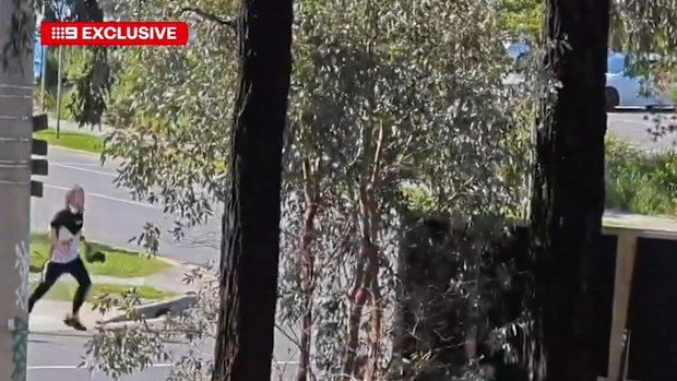 Manhunt after alleged shooting Bayswater, Melbourne