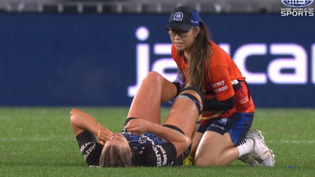 Bulldogs kaptanı Tayla Preston diz sakatlığı yaşıyor.