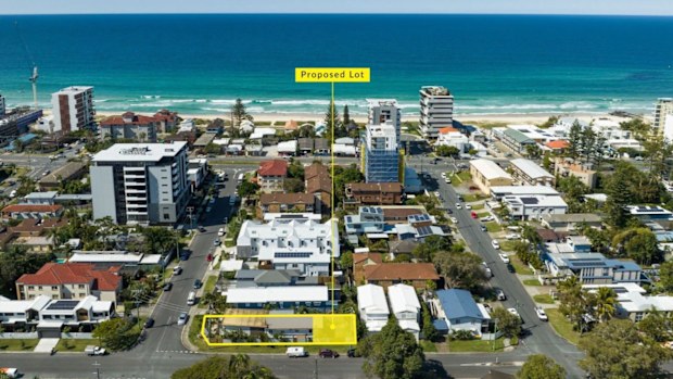 A block of land seconds from the beach on the Gold Coast has set a new price record.The plot in Palm Beach went for $750,000, making it Queensland's most expensive vacant land.