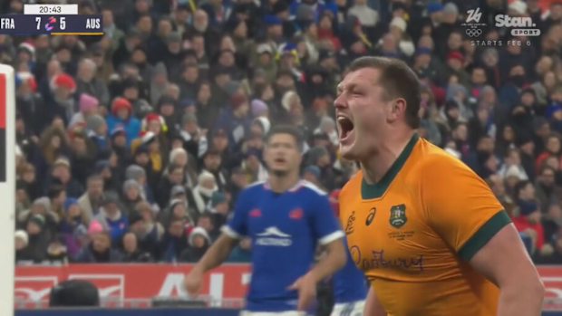 Angus Bell roars.