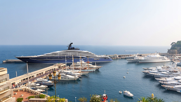 World's largest yacht, Somnio