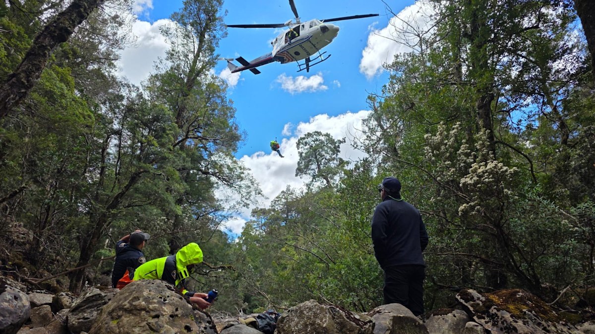 Man miraculously found alive after almost four days missing in rugged ...