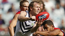 Fremantle great David Mundy will retire from the AFL at season's end.