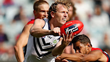 Fremantle great David Mundy will retire from the AFL at season's end.