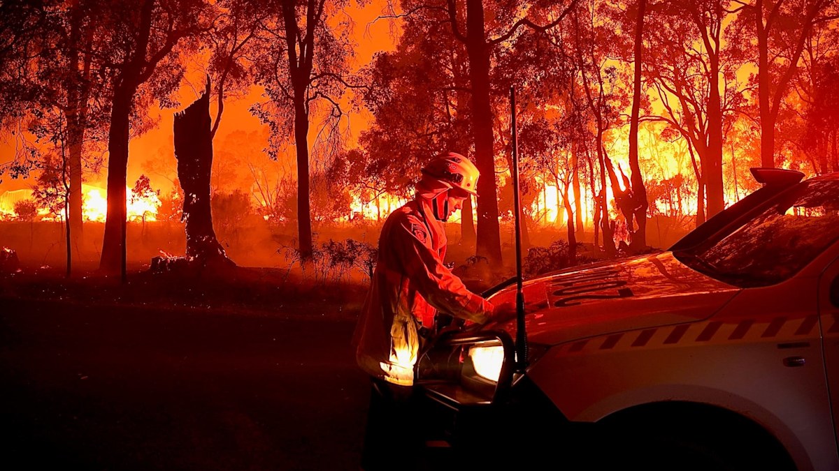 Weather update Australia: Father hospitalised defending home from WA ...