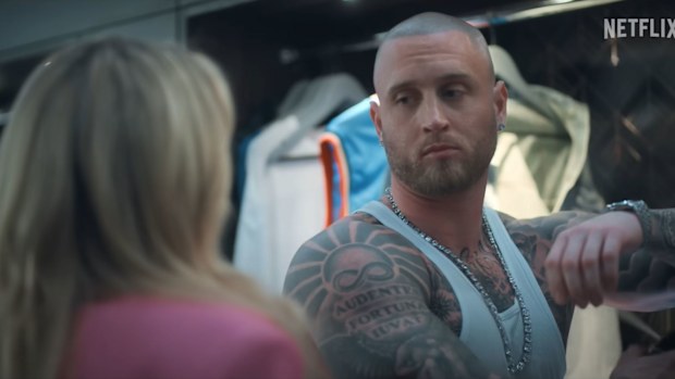 Chet Hanks stars alongside Kate Hudson in Running Point.