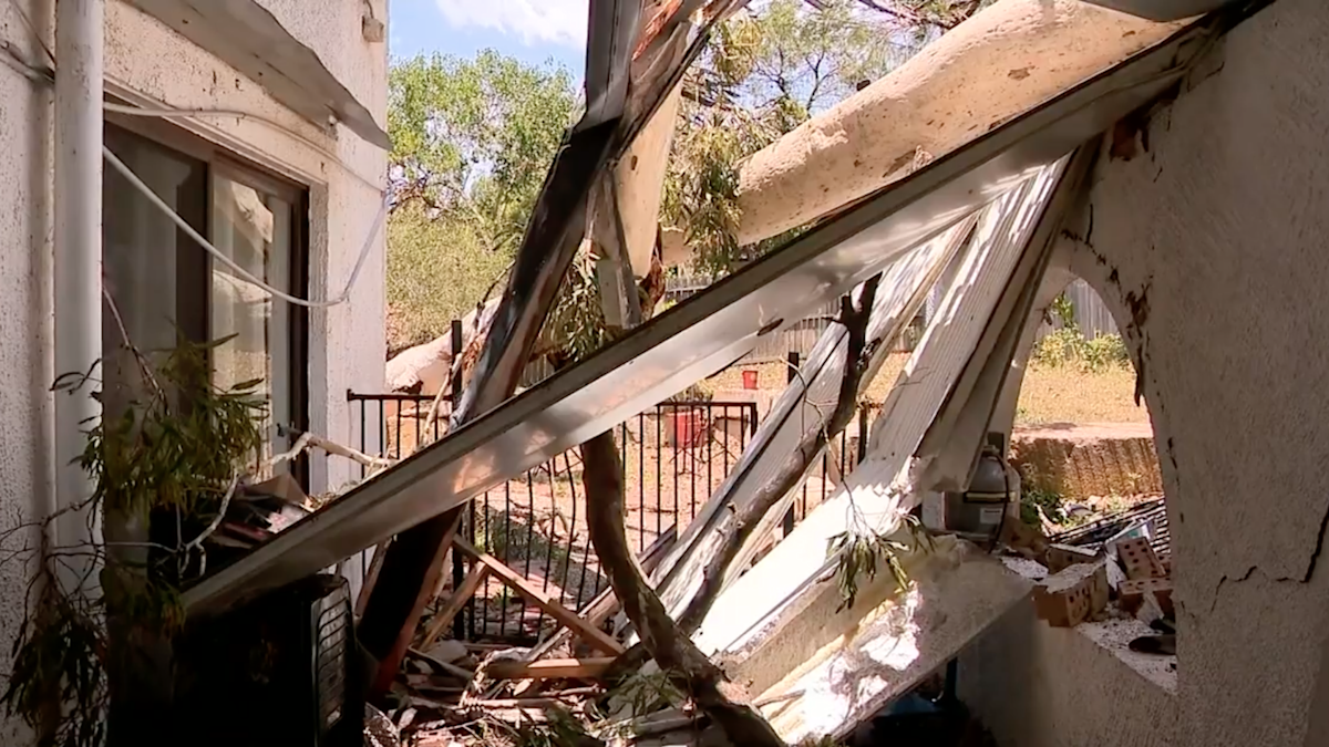 Queensland storms, weather forecast: Trees crash through roofs, wild ...