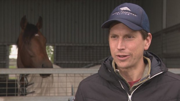 Ballarat antrenörü Mitch Freedman, Cox Plate koşucusu Attrition ile.