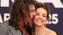 Adam Hyde (Keli Holiday) and Abbie Chatfield attends the 2025 ARIA Awards at Hordern Pavilion at Hordern Pavilion on November 19, 2025 in Sydney, Australia