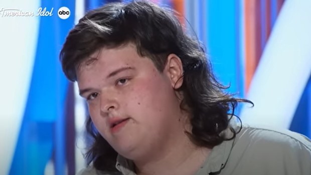 Katy Perry breaks down on TV when school shooting survivor Trey Louis auditions on American Idol.