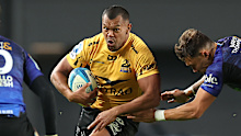 Kurtley Beale in action against the Blues. 
