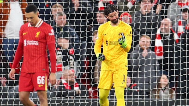 O Liverpool Alison Baker Paris respondeu à pontuação de Saint-Germain de Osman Dembele.