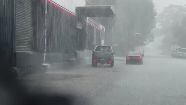Severe thunderstorms have eased across parts of Sydney however the threat of further rain still looms.