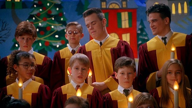 Devin Ratray reprised his role as Buzz McCallister on Home Alone 2: Lost in New York.