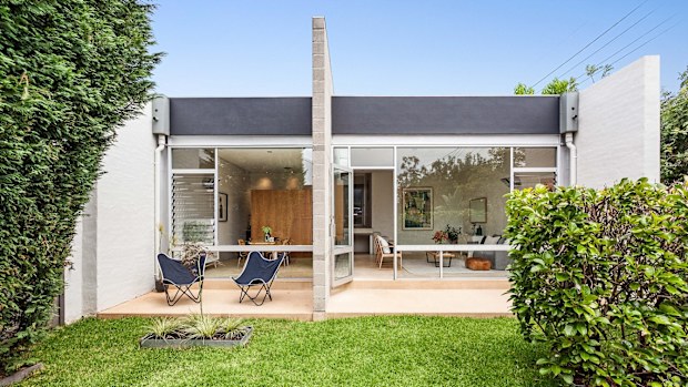 Sydney, Melbourne housing boom is over, auction clearance rates show
