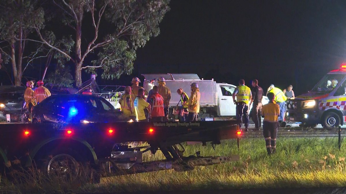 M7 crash: Four men hospitalised after being hit while changing a flat ...