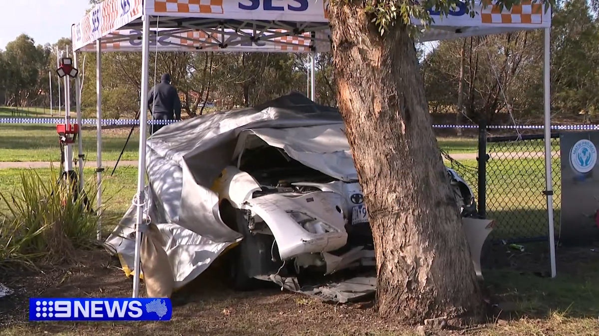 Melbourne news: Man fighting for life with gunshot wound after car ...