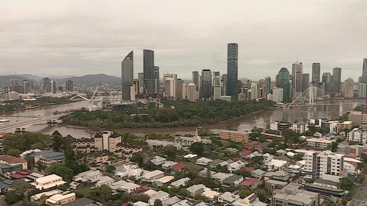 Queensland weather updates: Record amount of rain lashes parts of ...
