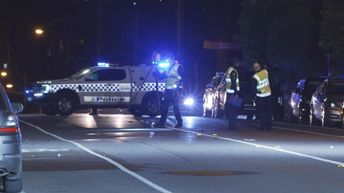 Melbourne news: Manhunt for driver after deadly hit and run in ...