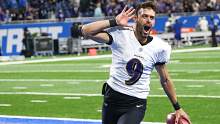 Justin Tucker celebrates after his 66 yard field goal. 
