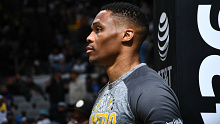 Russell Westbrook warms up ahead of the Lakers game against the Spurs.