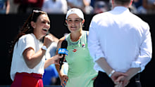 Casey Dellacqua interviews Ash Barty at the 2020 Australian Open.