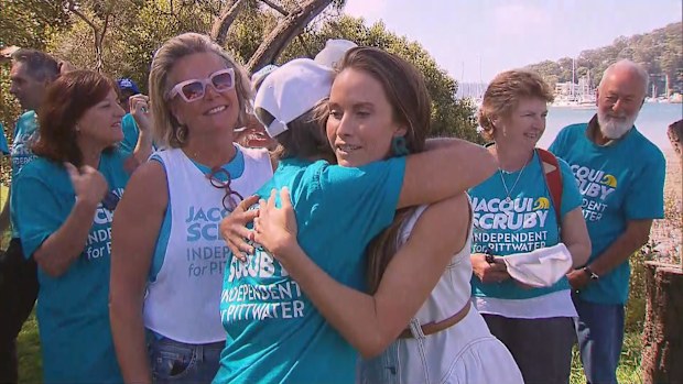 The Teals look set to snare their first seat in state parliament, with the former Liberal seat of Pittwater on Sydney's Northern Beaches tonight within reach.