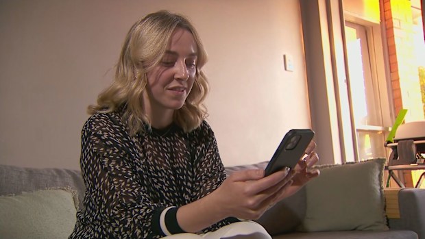 With a six-month-old baby and a new home to pay for - Brisbane mum Katie Green doesn't have a minute or a dollar to spare. To help her save time and money, Katie has been using a new online shopping tool - Little Birdie - and it's already saving her hundreds.