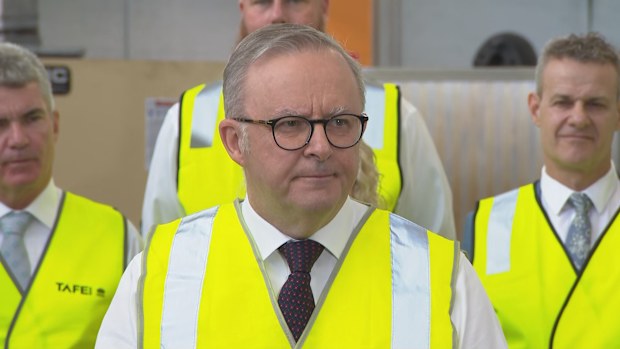A frustrated Anthony Albanese has hit back at allegations that he took advantage of his position as Transport Minister and Shadow minister to receive free Qantas upgrades worth thousands of dollars. 