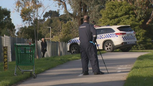 Two people have been arrested after a man died in Melbourne. A 36-year-old woman was arrested last night in Seaford, while a 35-year-old man was arrested this afternoon in Carrum Downs. The body of a man, who is yet to be formally identified, was found on Railway Parade in Chadstone this afternoon.