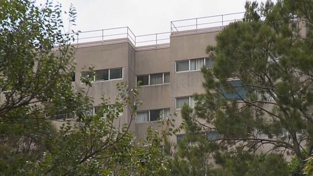 Three thousand residents in Waterloo Estate have been issued a long-awaited eviction notice, as the building is handed over to developers. 